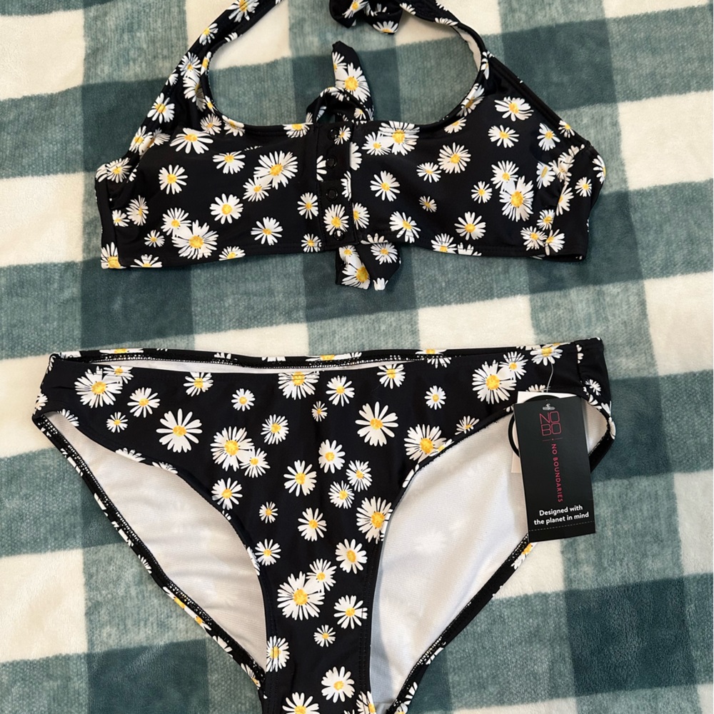 No Boundaries Swim Set
